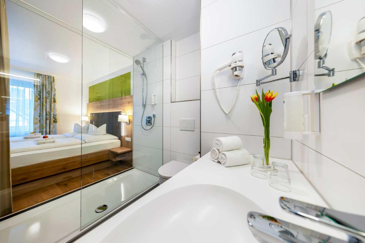 Gasthof - Hotel Zum Ochsen Gmbh Berghulen Exteriör bild