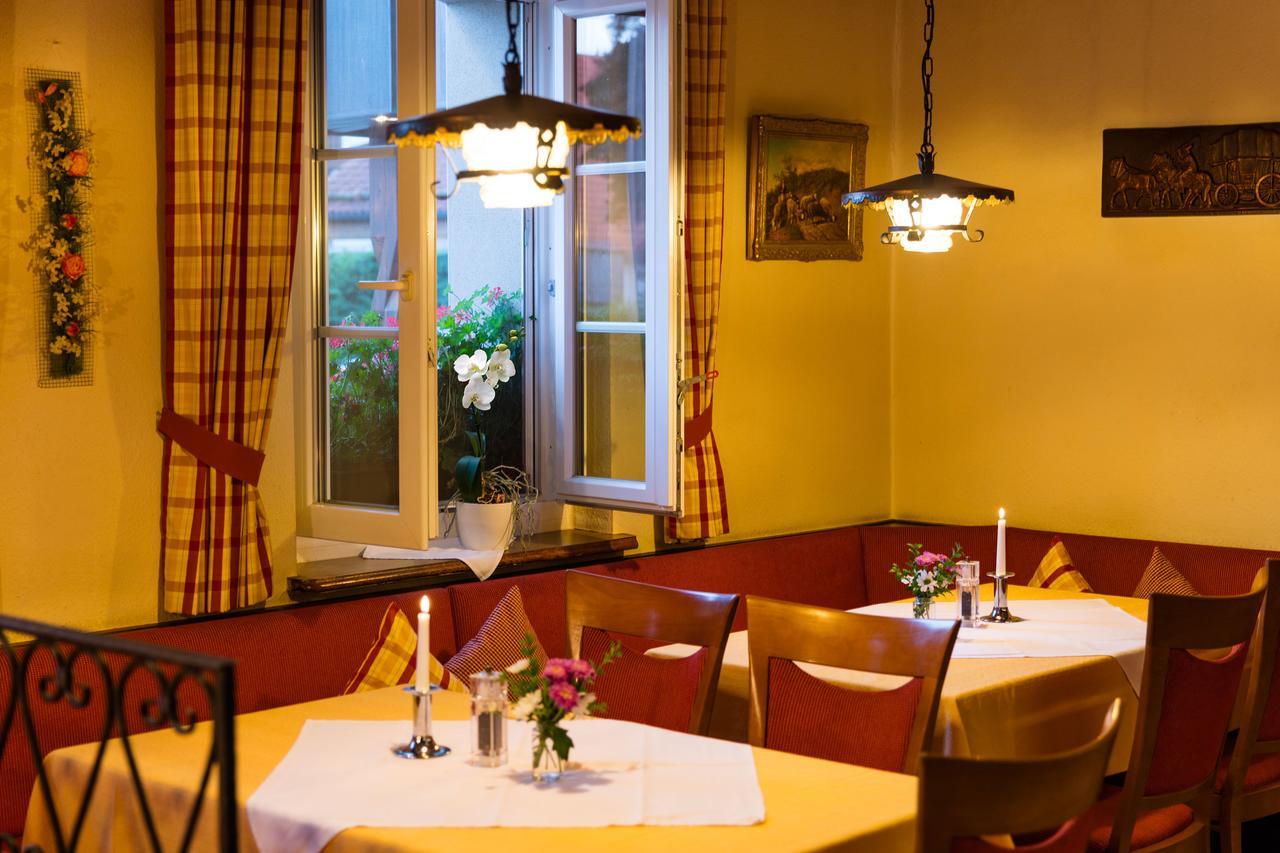 Gasthof - Hotel Zum Ochsen Gmbh Berghulen Exteriör bild
