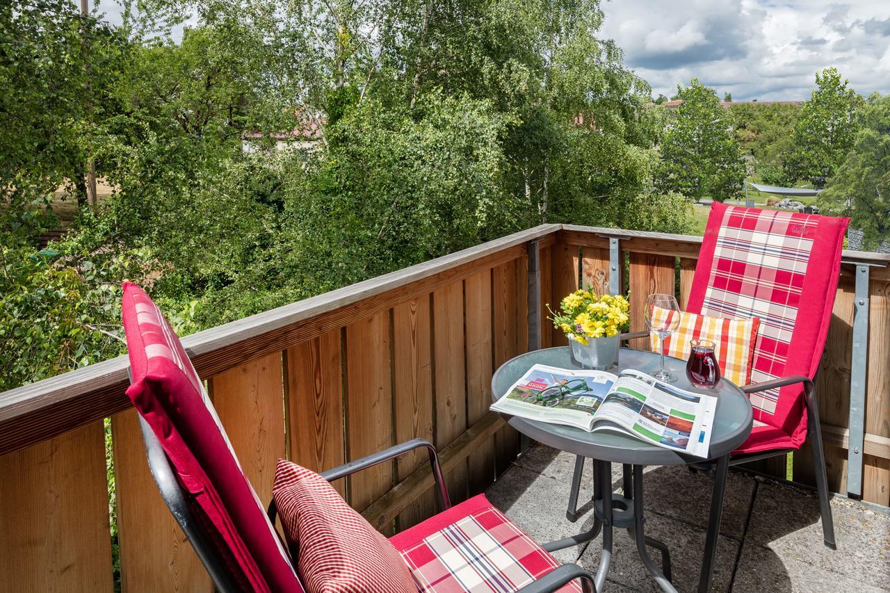 Gasthof - Hotel Zum Ochsen Gmbh Berghulen Exteriör bild