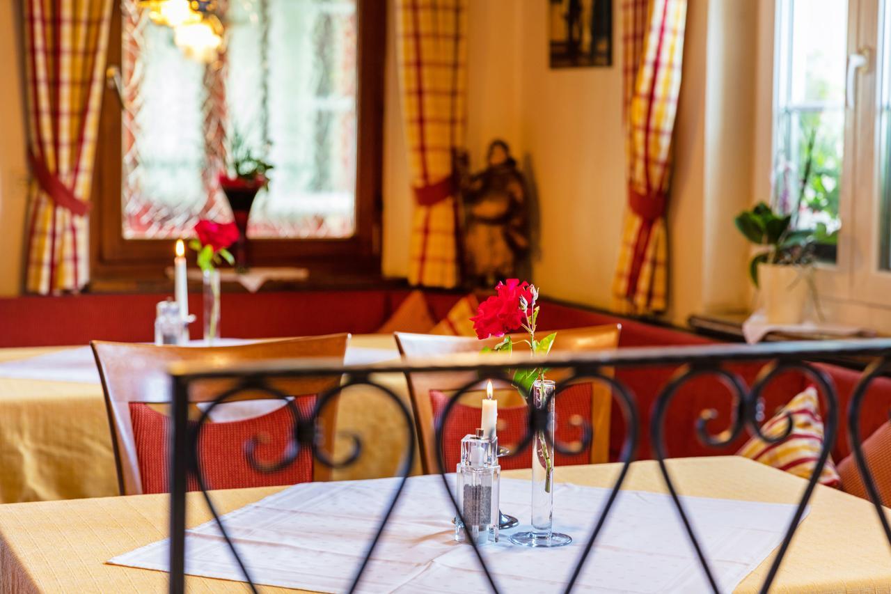 Gasthof - Hotel Zum Ochsen Gmbh Berghulen Exteriör bild
